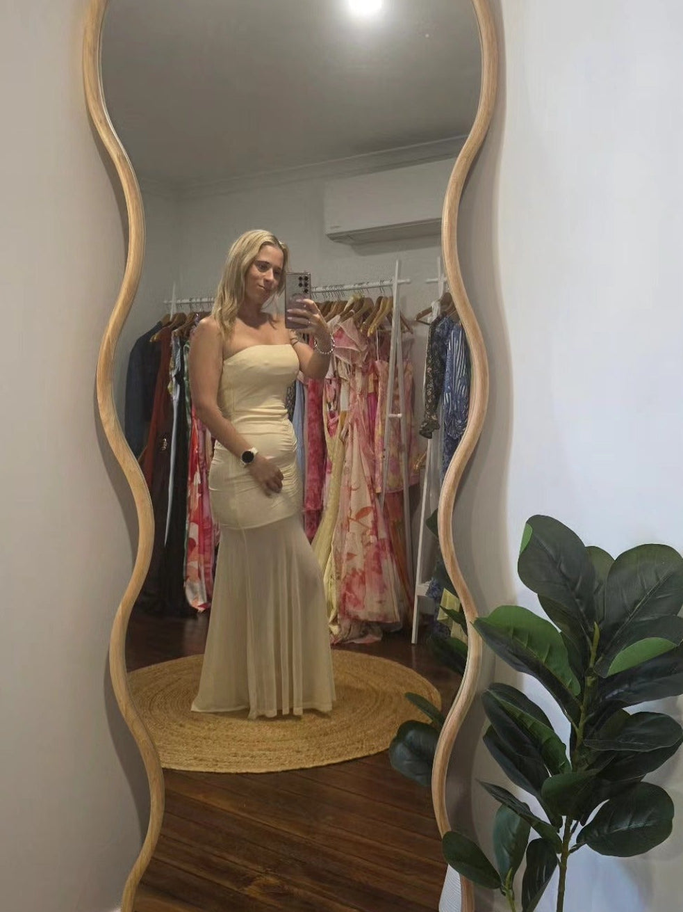 Lumiere off shoulder