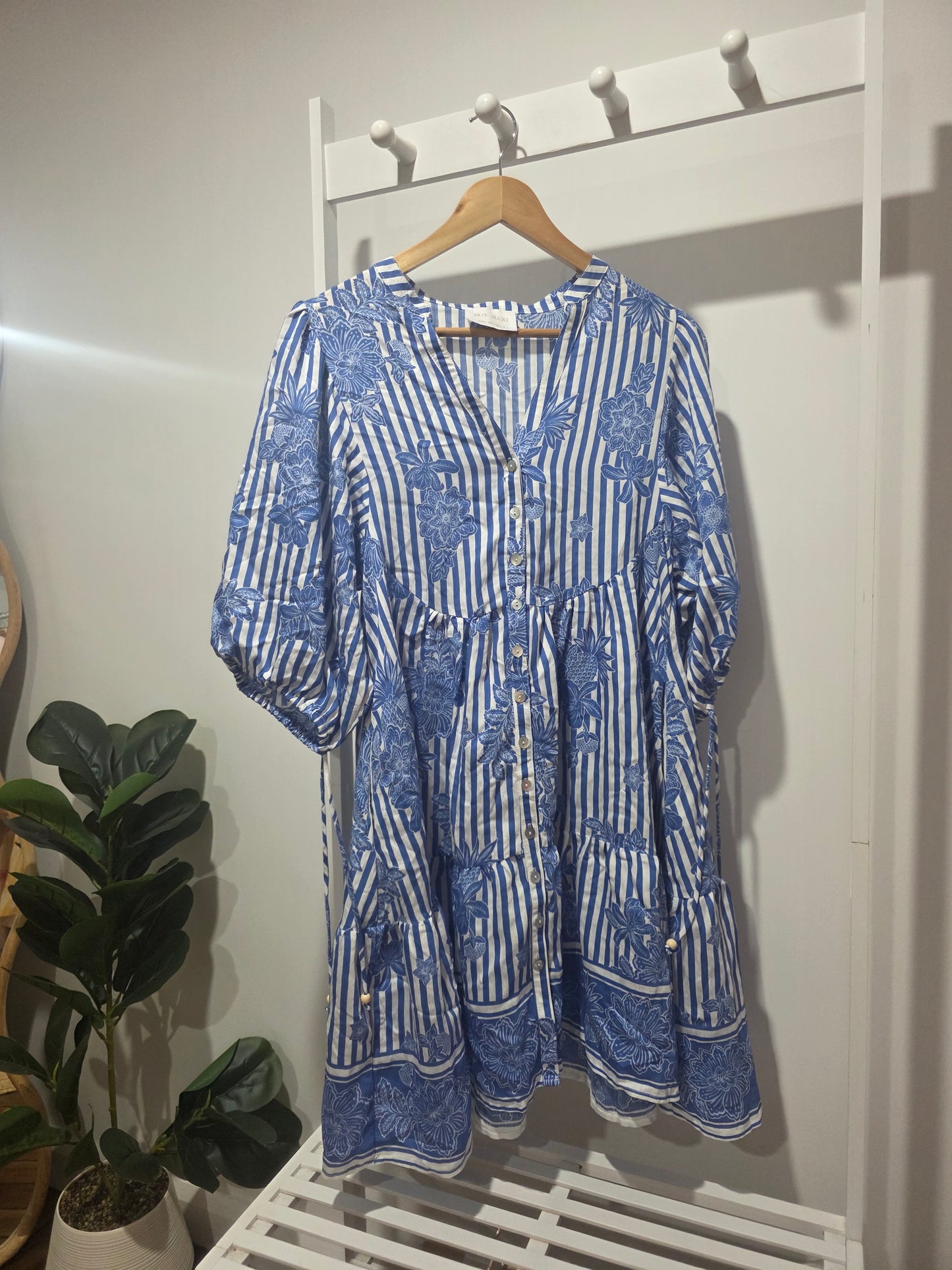 Leo Babydoll Dress